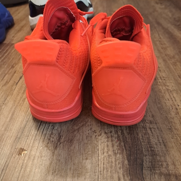Air Jordan 4 flyknit - Picture 2 of 3